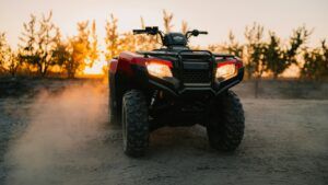 Lee más sobre el artículo Diferencias entre Quad y ATV: ¿Cuál elegir?