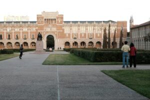 Lee más sobre el artículo Quads Can-Am para Trabajo: Potencia y Versatilidad en el Campo
